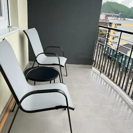 River Apartment *